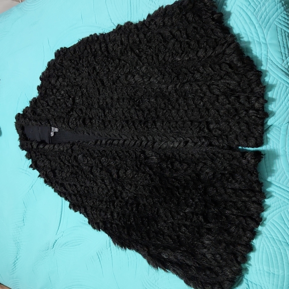 ARMANI EXCHANGE FAUX FUR VEST  WOMEN'S CARDIGAN - Picture 4 of 10